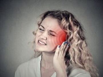 What causes tinnitus